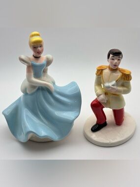 Vintage Walt Disney Co. Rare Cinderella And Prince Charming Schmid Figurines